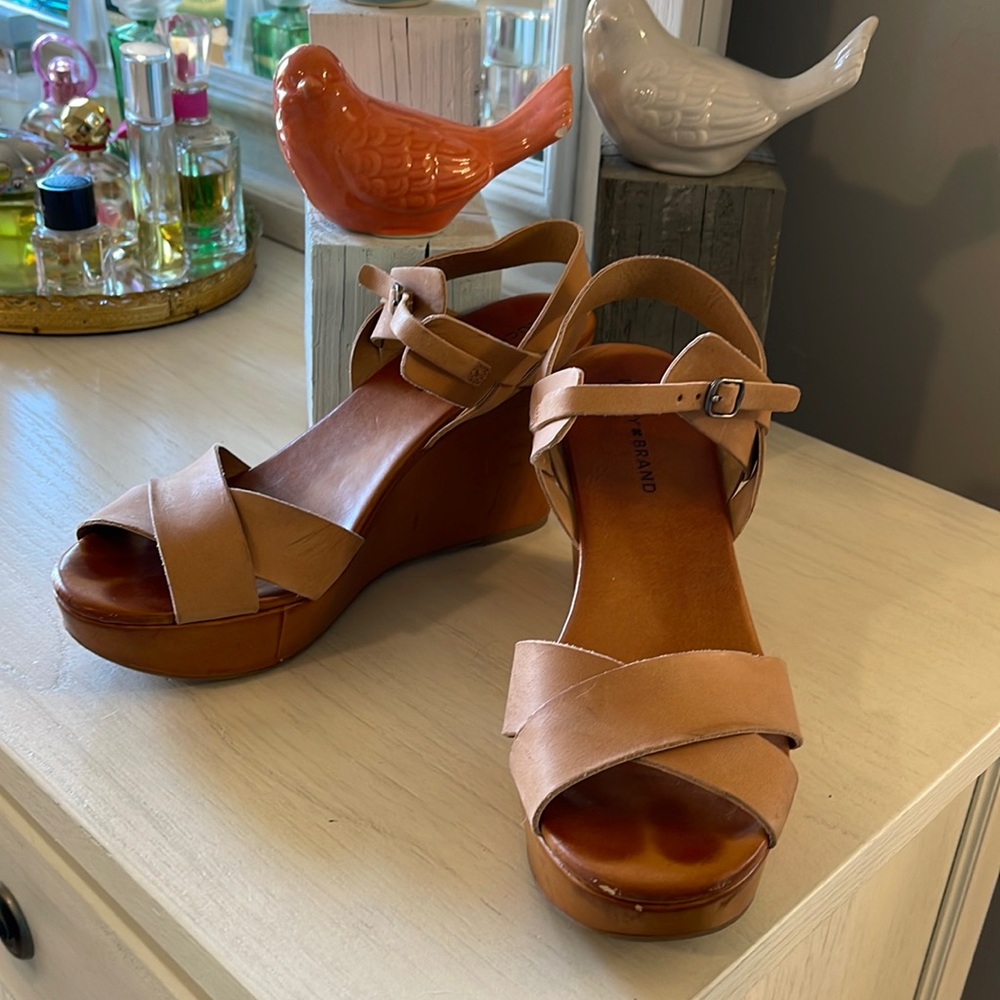 Lucky brand nude leather platform  4inch heel. Used condition with ‘bruising’